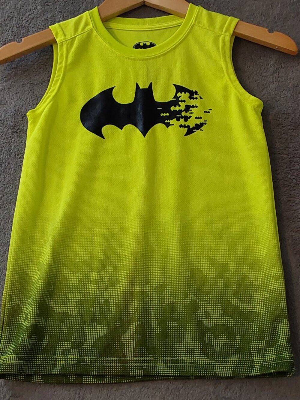 Batman Neon Green Sleeveless Athletic Shirt Boys Size 6/7 Polyester Tank Top